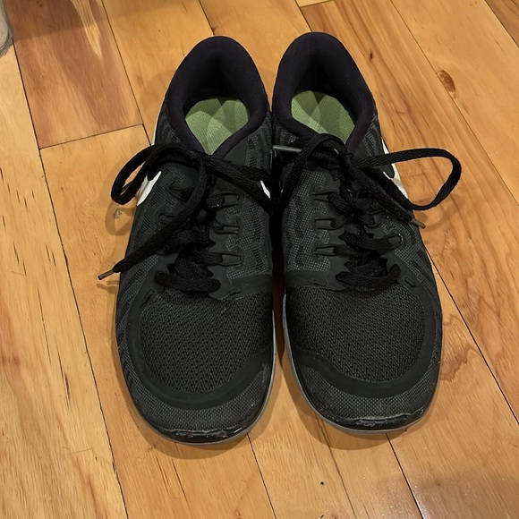 Nike free 5.0 black running shoes size us 5.5 youth, athletic shoes - Picture 3 of 10